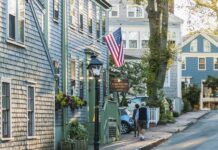Nantucket weekends are saved as voters back lax rental rules