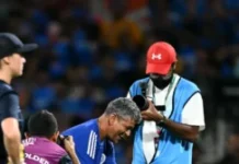 Harmanpreet Kaur’s heartfelt gesture: India captain touches coach Amol Muzumdar’s feet after Women’s World Cup triumph