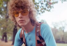 ‘David Bowie has no eyebrows and takes off his hat to show us he’s bald – he has cancer’