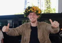 How much money does Angry Ginge make from his YouTube career?