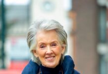 Joanna Trollope dead: Best-selling romance author dies at home