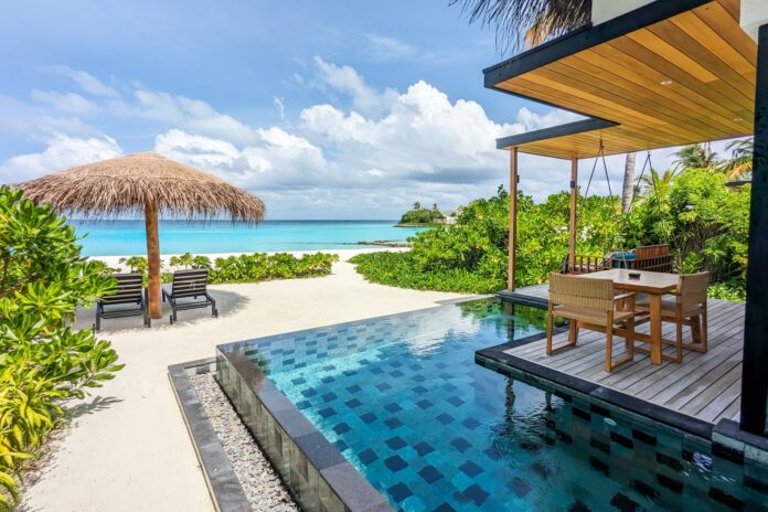 20230714_Hilton-Maldives-Amingiri-Resort_hilton-maldives-villa-pool-2_KGenter_35.jpg