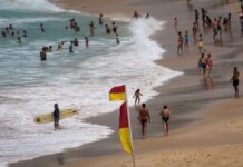Australia police responding after gunshots reported at Bondi beach