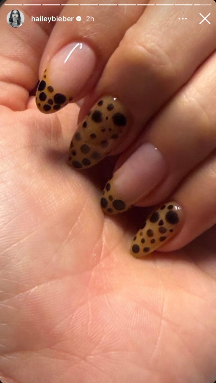 hailey%2520bieber%2520cheetah%2520nails.jpg