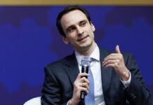 White House official presses allies to free AI from innovation-killing regulations