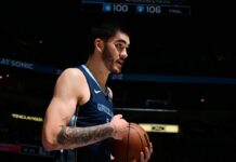 Zach Edey out at least four weeks with repeat injury in Grizzlies crusher