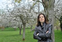 Julia Bradbury says ‘don’t ignore these signs’ after cancer and brain cyst