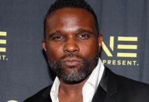 Darius McCrary’s Son in Court to Show Support for Dad, Judge Delays Sentencing