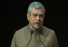 Ashwini Vaishnaw Praises Youth Enthusiasm at AI Impact Summit