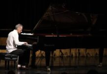 Veteran pianist Fereydoun Nassehi performs famous classical pieces at Tehran’s Roudaki Hall