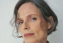 8 Best Shampoos and Conditioners for Gray Hair to Boost Shine