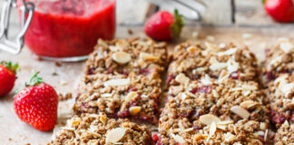 Strawberry Oat Bars