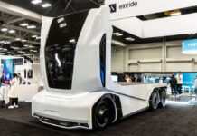 Self-driving truck startup Einride raises $113M PIPE ahead of public debut
