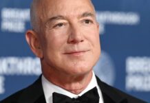 Tech billionaires are watching their wealth free-fall amid an AI-driven slump—Larry Ellison and Jeff Bezos have lost more than $66 billion this year