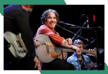 I talked to John Oates about his 2026 tour. Here’s why you can’t miss him live