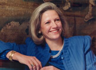 Anna Murdoch-Mann, author and philanthropist, dead at 81