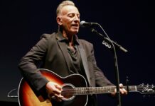 Springsteen jabs Trump as ‘wannabe king’ as famed rocker launches concert tour ‘in defense of America’