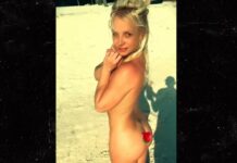 Britney Spears Shows Off Butt Cheeks in Nude Beach Photo