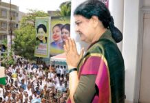 Sasikala Hints at Floating New Party on Jayalalithaa’s Birth Anniversary