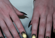 Ribbed-Glass Nails Are 2026’s Fanciest Nail Trend