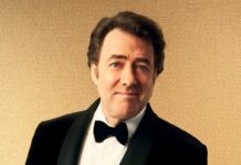 ITV viewers divided over Oscars coverage moments into show