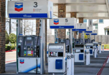 Oil Prices Jump Again as Worries Grow Over Hormuz