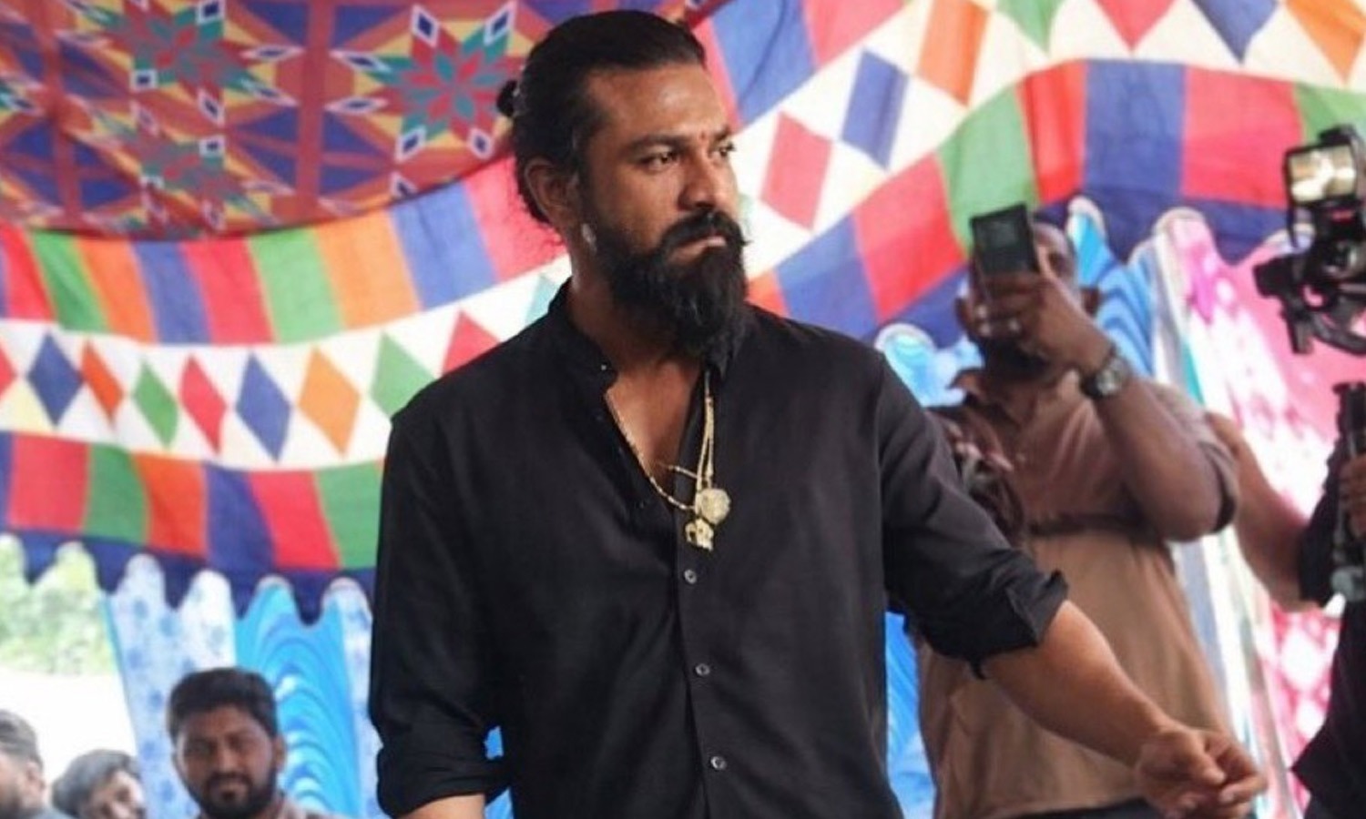 Ram Charan Greets Fans on Sets After Injury, Reassures All