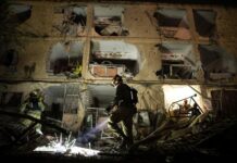 Iran says Strait of Hormuz will be “completely closed” if Trump delivers on threats