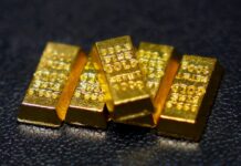 Gold tumbles to lowest price in 2026 despite Trump’s pause on strikes against Iran