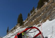One dead after gondola crashes down mountainside at Swiss ski resort