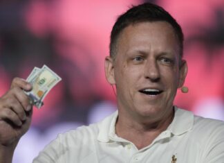 Dall’atomica alla denatalità, la missione romana di Thiel: “Svelerò chi è l’Anticristo”