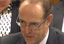 Who are the key figures in the sewage crisis, and where are they now?