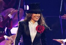 Jennifer Lopez’s terrifying trip during Las Vegas show as she stumbles on stage