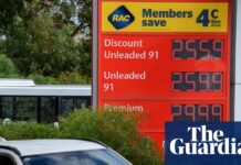 Albanese urged to help Australians struggling with fuel crisis, as NZ offers first-of-its-kind cash relief