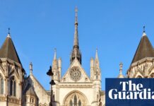 High court claimant was fed answers through his smart glasses, judge finds