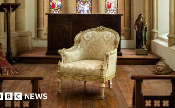 In photos: Tracing India’s history through its chairs