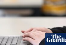Naplan testing paused on first day for 1.4 million students amid widespread tech issues