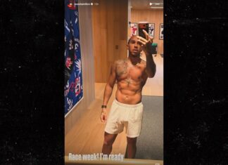 Lewis Hamilton Posts Shirtless Selfie, Ready For Race Week!