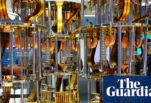 UK must learn lessons from AI race and retain its quantum computing talent, says minister