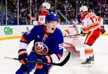 Islanders’ Simon Holmstrom-Brayden Schenn decision instantly pays off during win