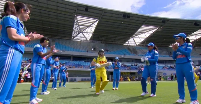 AUS-W-vs-IND-W-WATCH-Alyssa-Healy-receives-Guard-of-Honour-from-India-players-in-her-final-ODI.webp