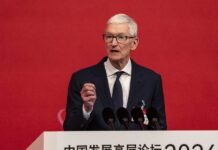 Apple CEO praises China partners as Beijing applies pressure