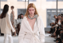 White tops and jeans: 5 ways to wear the timeless duo in summer