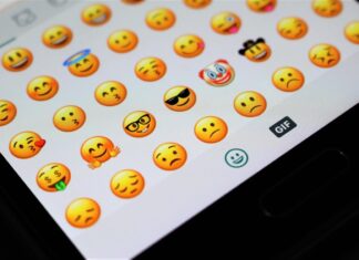 8 new emojis just dropped — including one controversial icon that prompted apology from Apple