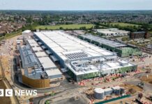 Prioritising AI data centres could block new homes, builders warn