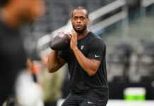 Jets bringing Geno Smith back in trade with Raiders