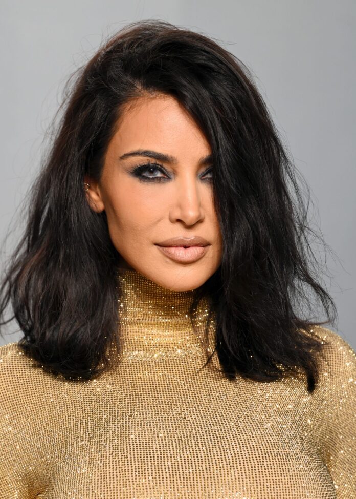 kim%2520kardashian%2520blue%2520eyes%2520oscars.jpg