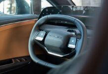 Lucid Motors ships Apple CarPlay and Android Auto to Gravity SUV owners