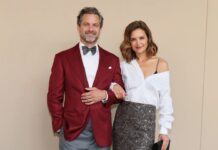 Katie Holmes Hints at Joshua Jackson Romance, Delights Everyone