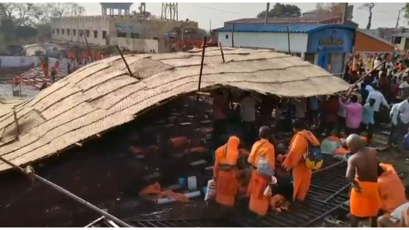 Jagtiyal: Several Devotees Injured As Pandal Collapses at Kondagattu Temple